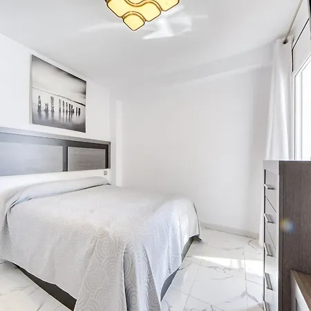 In With Stunning Beachfront Views *