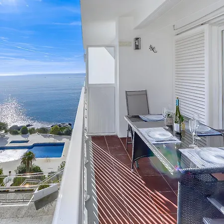 In With Stunning Beachfront Views Roses